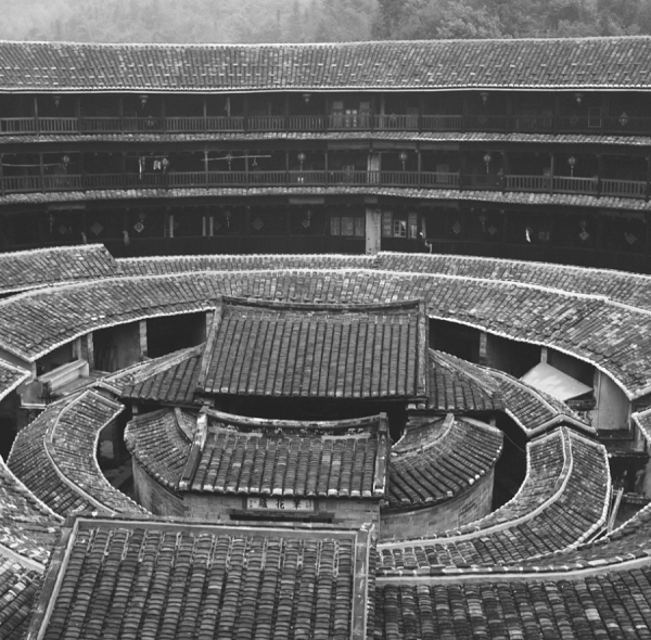 Photograph Hito Tse Circle on One Eyeland